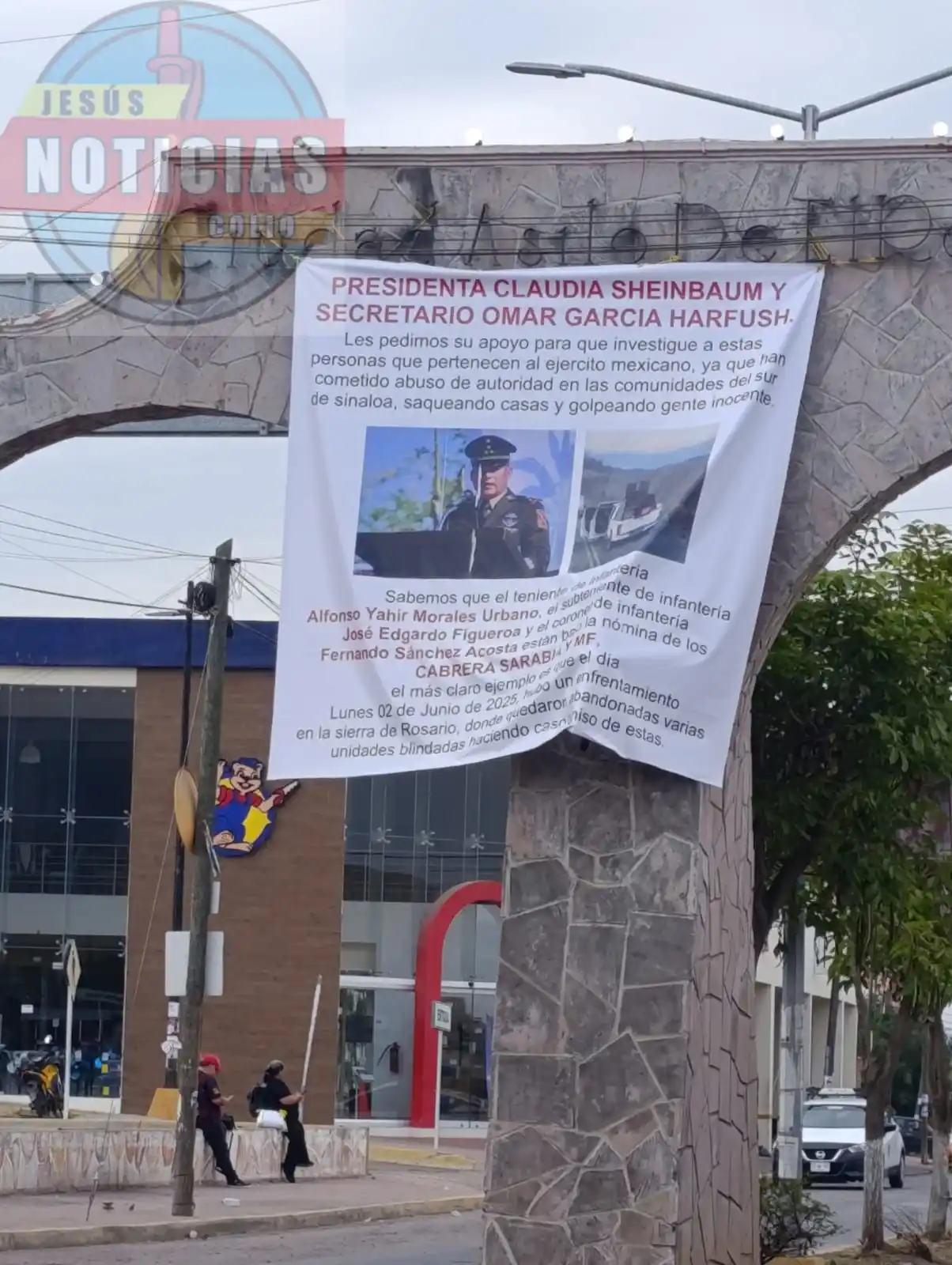Image from JESÚS COLIO NOTICIAS (Sin Censura): APARECEN LONAS DIRIGIDAS A SHEINBAUM Y HARFUSH EN ROSARIO, CONCORDIA Y...