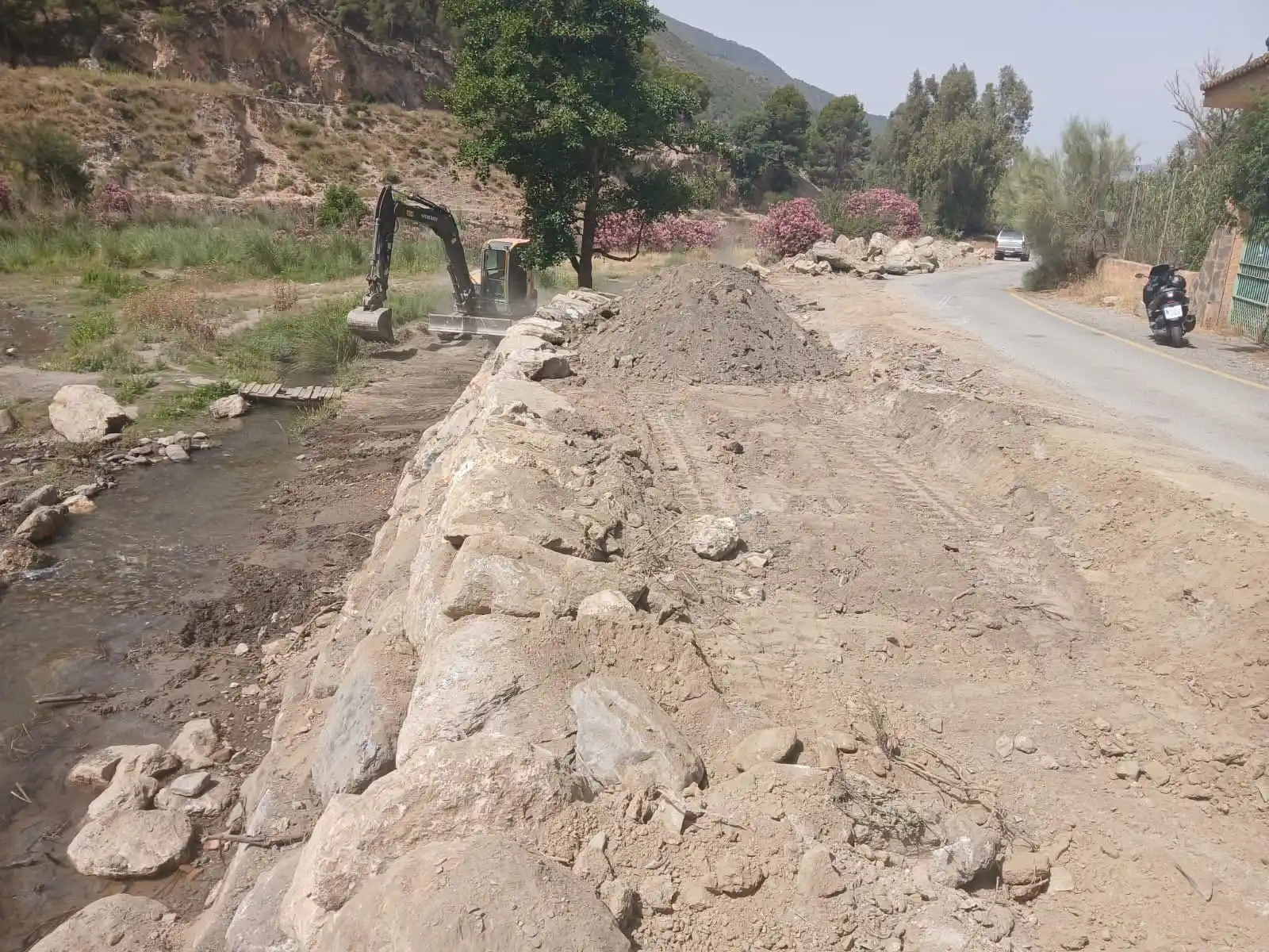 Image from Ayuntamiento de Órgiva: ÁREA DE OBRAS Y SERVICIOS. Se aproxima el verano y desde el Área Munic...