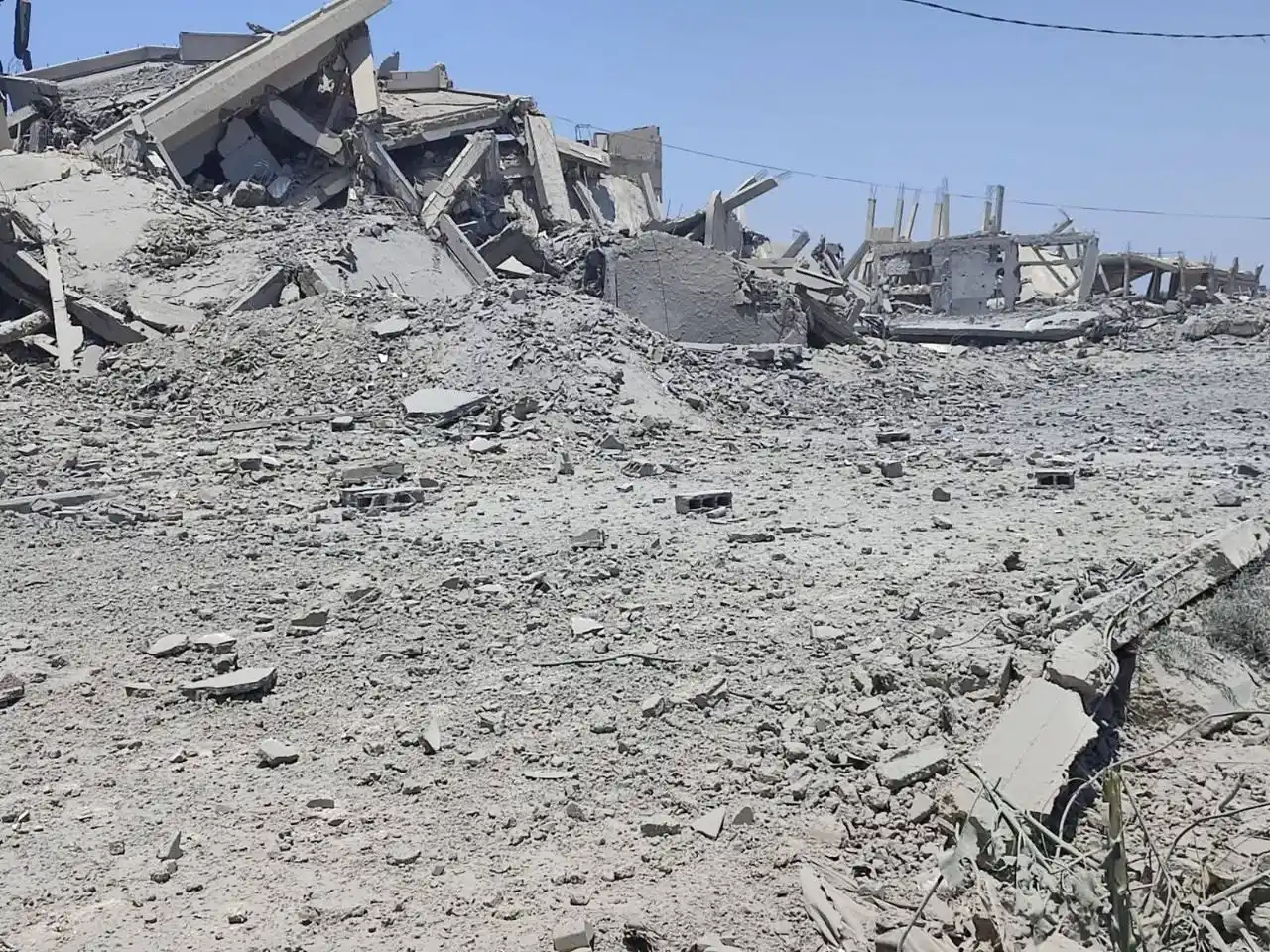 Image from Quds News Network: Breaking | Israeli occupation aircraft bomb a tower, completely destro...