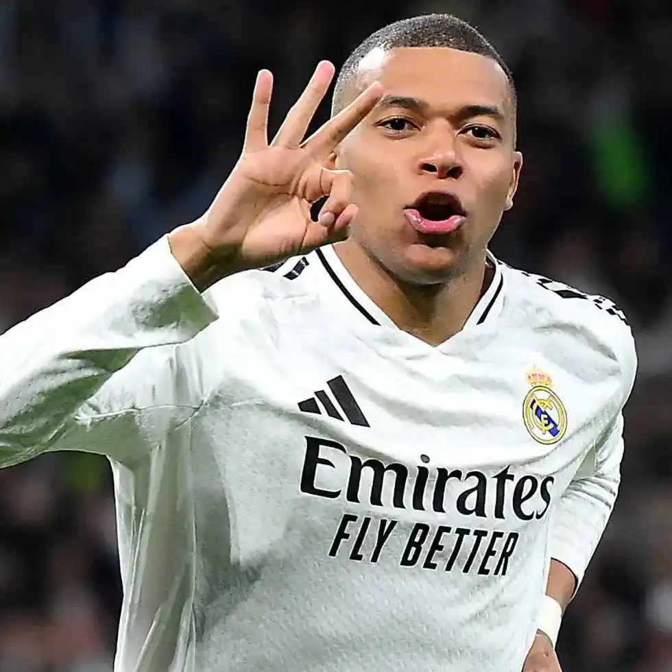 Image from OMG Sports Updates: BREAKING: Kylian Mbappé is now DOUBTFUL to play tomorrow.  He's not tr...