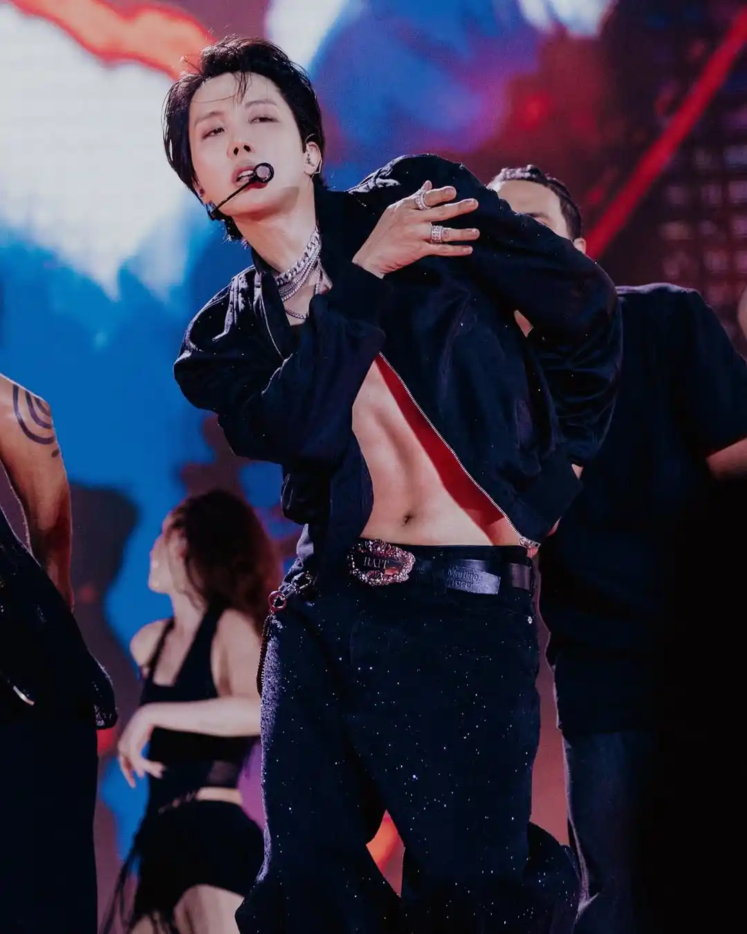 𝗝 𝗛𝗢𝗣𝗘￤HOBI￤KPOP￤BTS JUNG HOSEOK￤BTS post