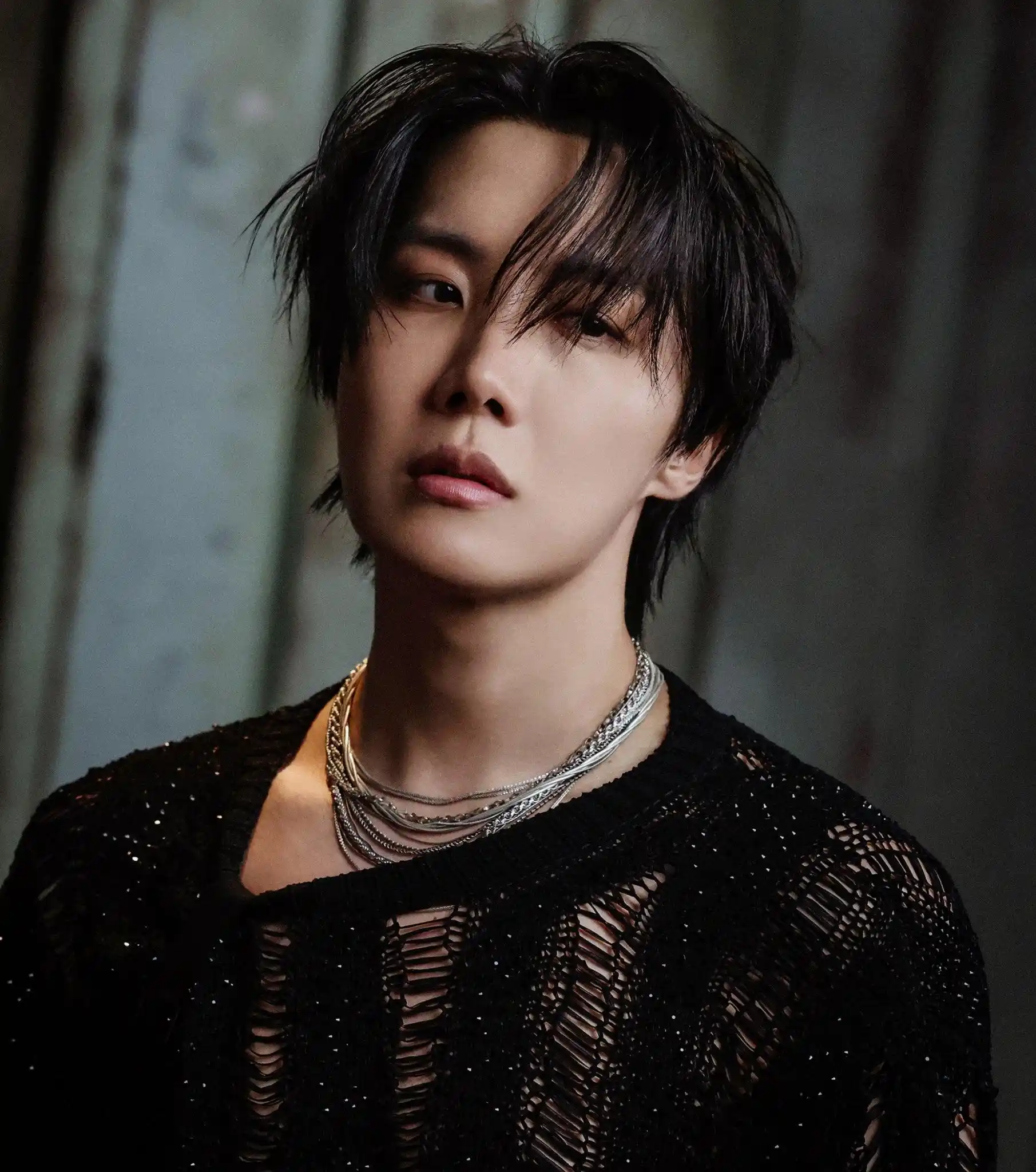Image from Army For Youth⁷: 🫰🏻| Com a entrada de “Killin’ It Girl” no ranking desta semana, J-Ho...