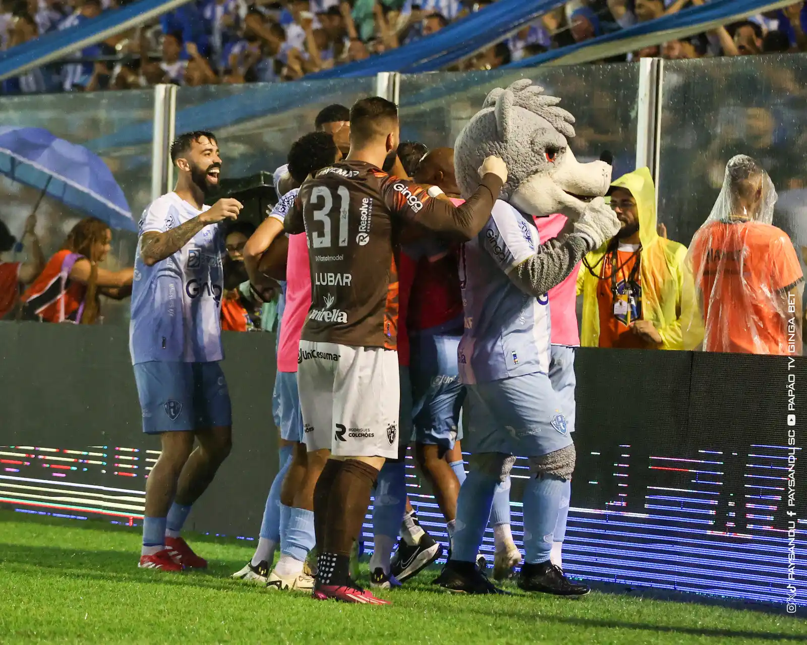 Image from ge Pará: *Com atacante improvisado na lateral, Paysandu tem três atletas na sel...