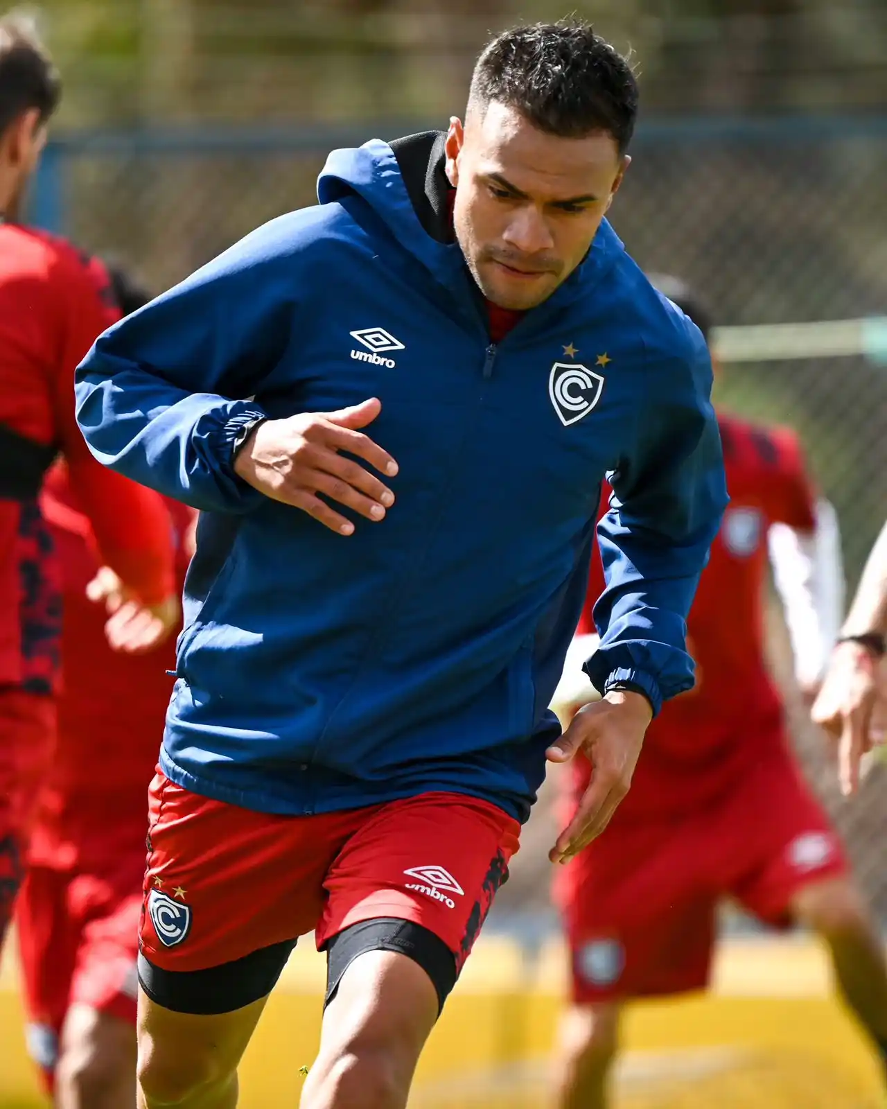 Image from Club Cienciano: ¡Con toda la actitud, equipo! ⚽️💪🏻 🎟️ Compra tus entradas en Joinn...
