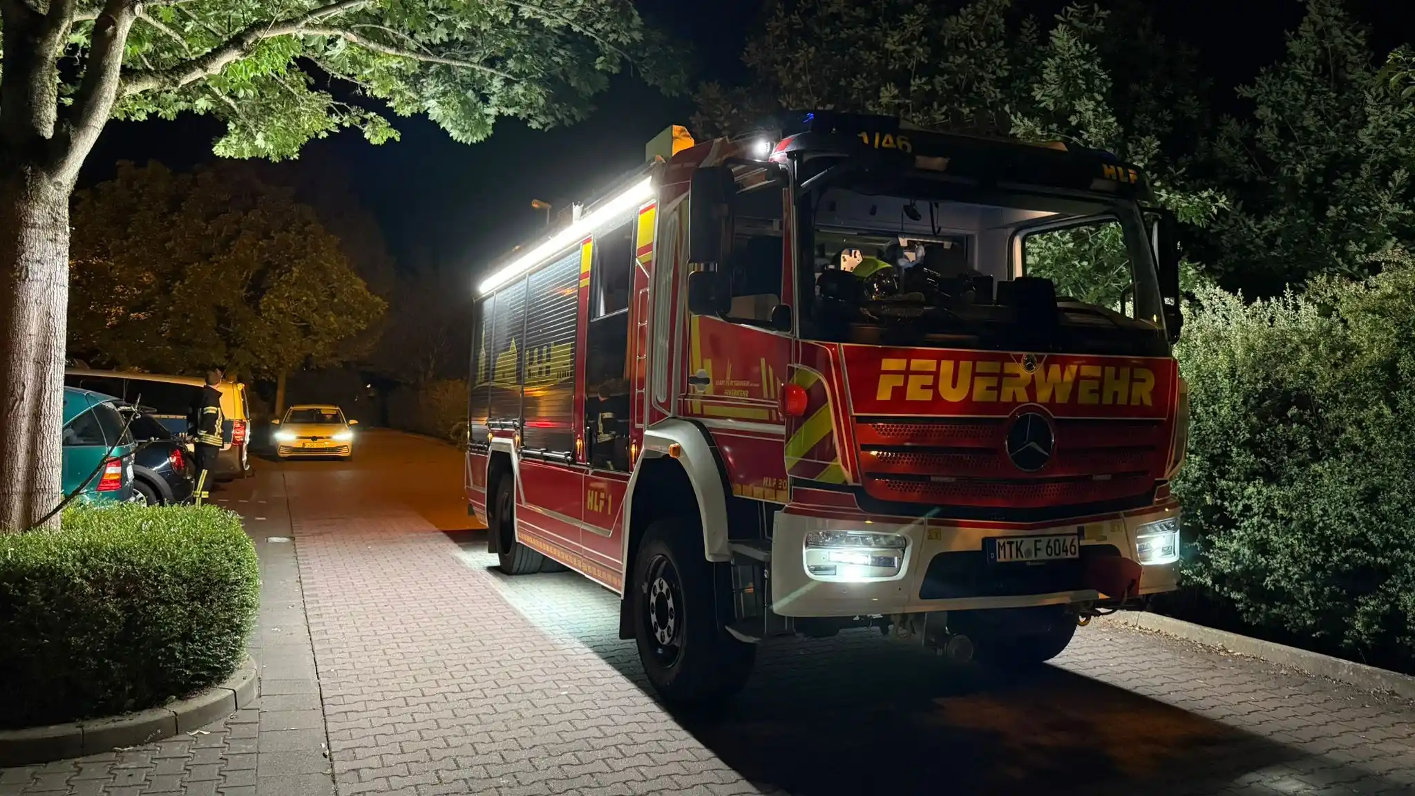 Image from Feuerwehren der Stadt Hattersheim am Main: Ein Anrufer meldete gegen Mitternacht über den Notruf Hilferufe im Ber...