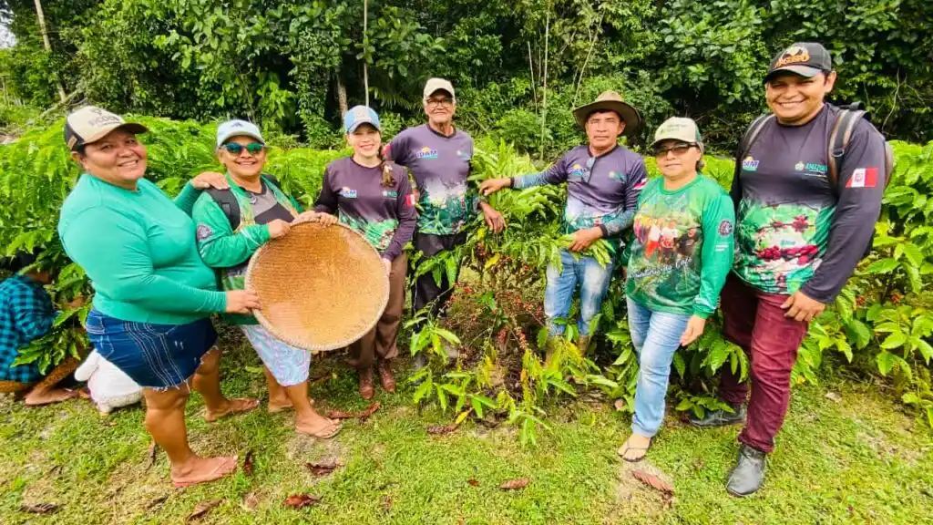 Image from Asbraer Notícias: 🌱 *Em São Sebastião do Uatumã, agricultora familiar assistida pelo Id...
