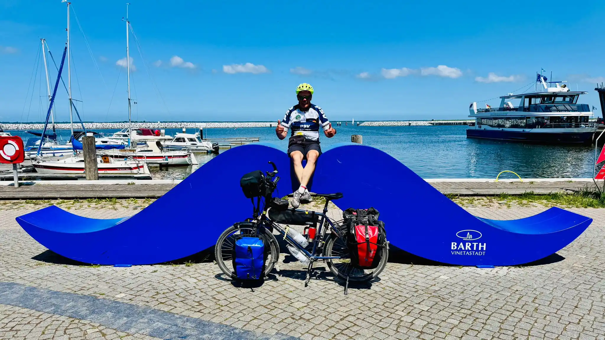 Image from Nie RADlos: …nach wenigen Kilometern in Barth. Die Ostseeroute führt einen direkt ...