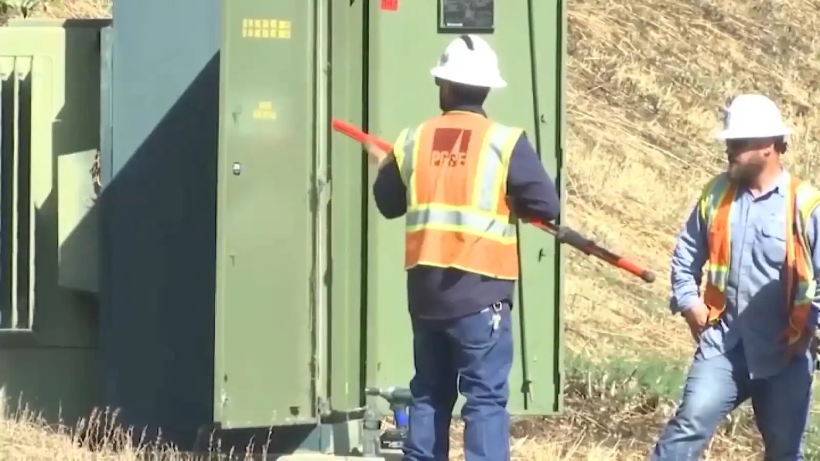 Image from Telemundo 48 Área de la Bahía: PG&E tiene programado realizar apagones preventivos ante los fuertes v...