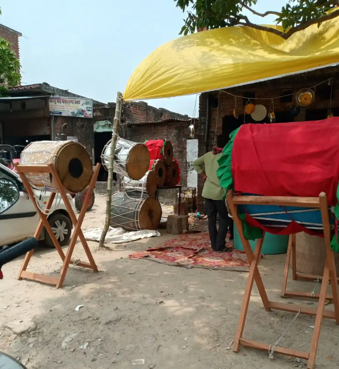 Image from Sunni Jamiatul Ahnaaf: *Pilibheet Me Khul Gai New Dhol Ki Dukan,,, Moharram Se Pehle Oder Den...
