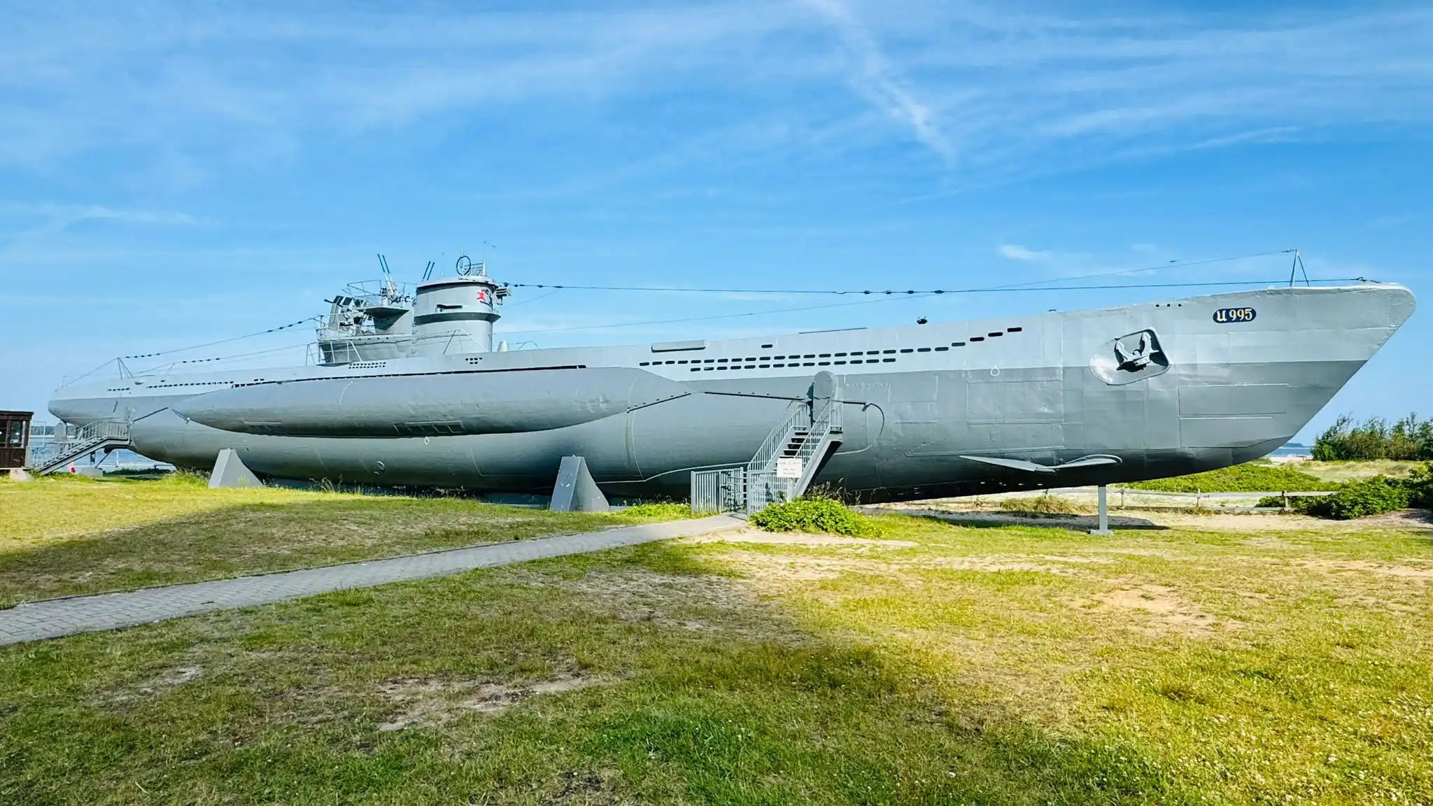 Image from Nie RADlos: Recht schnell war auch Laboe erreicht, mit seinem Museums-U-Boot…...