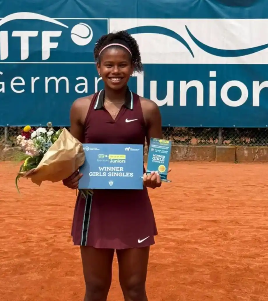 Image from Tribuna do Norte: A tenista potiguar Victoria Barros venceu o ITF J300 de Bamberg, na Al...