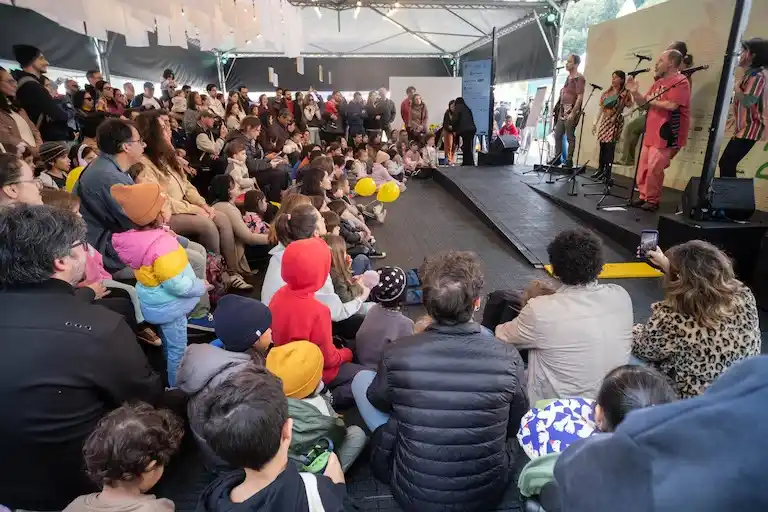 Image from ESTADÃO | Notícias do Brasil e do mundo: *🌆🌳 FIM DE SEMANA EM SP* A Feira do Livro, In-Edit, festival gastro...