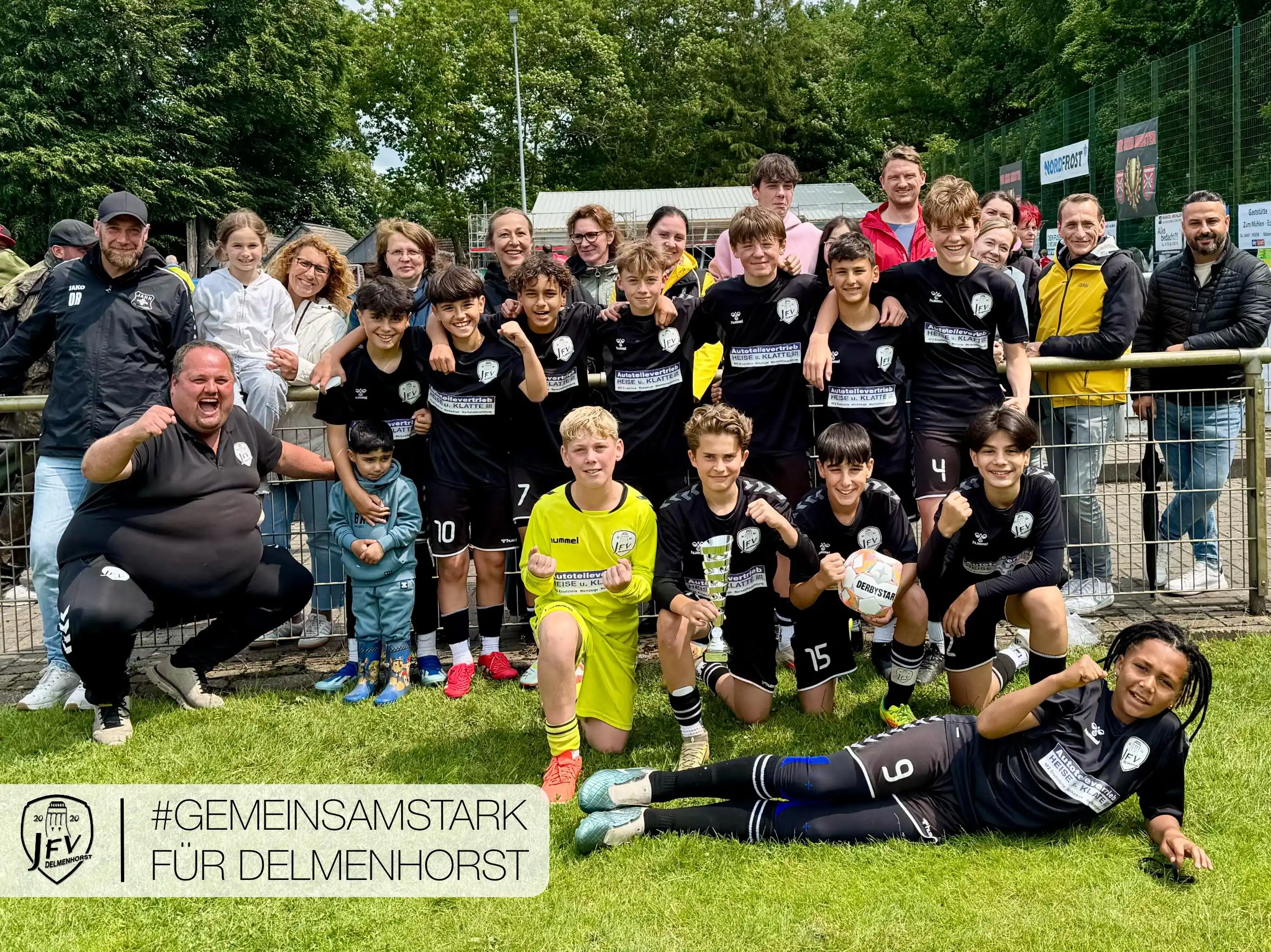 Image from JFV Delmenhorst e.V. (offiziell): *⚽️ Perfekter Abschluss des Wochenendes: U13 gewinnt NORDFROST-Cup bei...