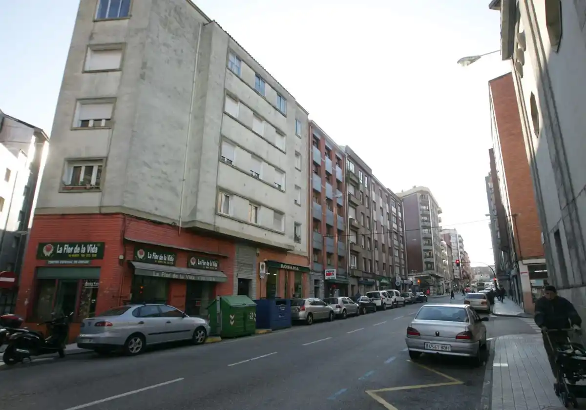 Image from EL COMERCIO: _Sucesos_ 🔴 *El robo de unos calcetines en un bazar oriental de Gijón...