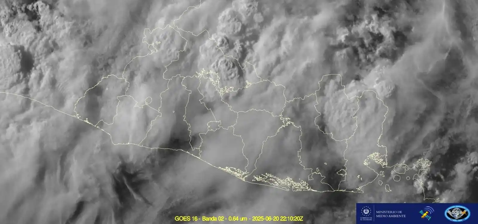 Image from Ministerio de Medio Ambiente El Salvador: Actualización de imagen de satélite muestra cielo nublado con lluvias ...