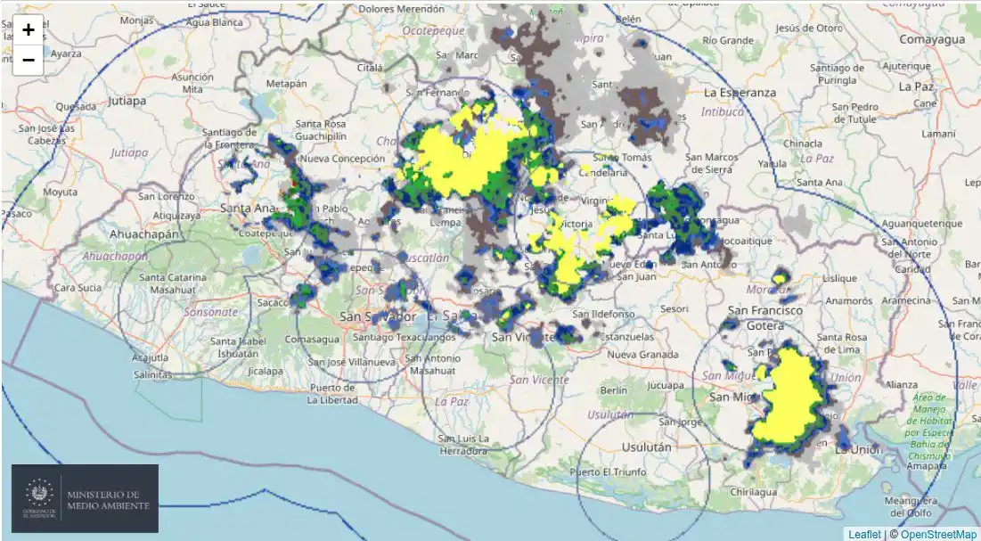 Image from Ministerio de Medio Ambiente El Salvador: Actualmente, persisten las lluvias y tormentas sobre la zona paracentr...