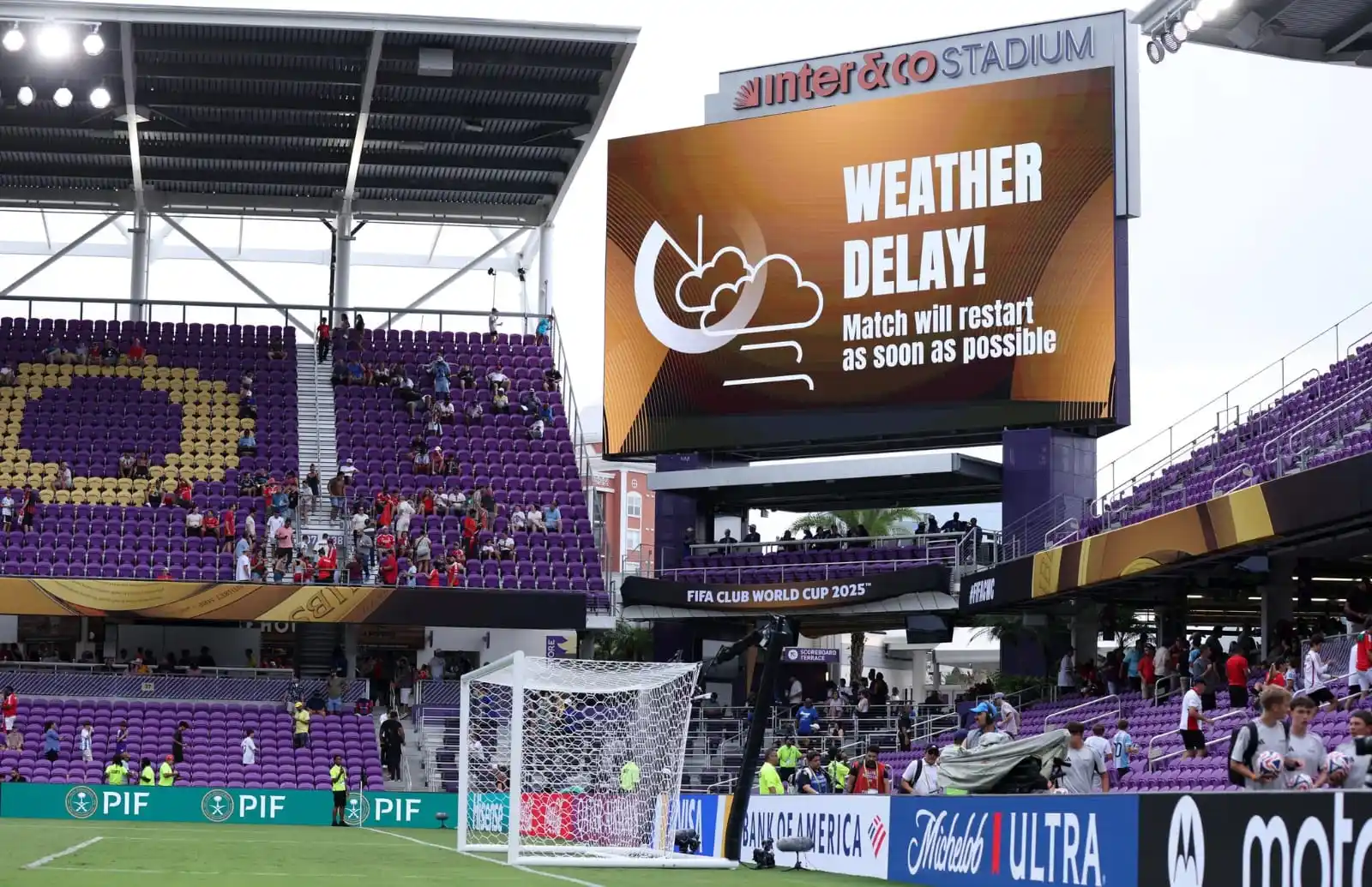 Image from Diego Yudcovsky | Mundial de Clubes: 🚨🌩️ Benfica - Auckland DEMORADO en el entretiempo por protocolo de T...