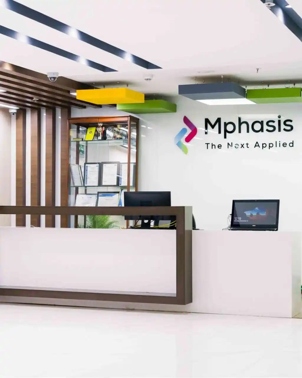 Image from Freshers Jobs Updates: *Company Name:* Mphasis *Job Role:* Junior Trainee *Qualification:* D...