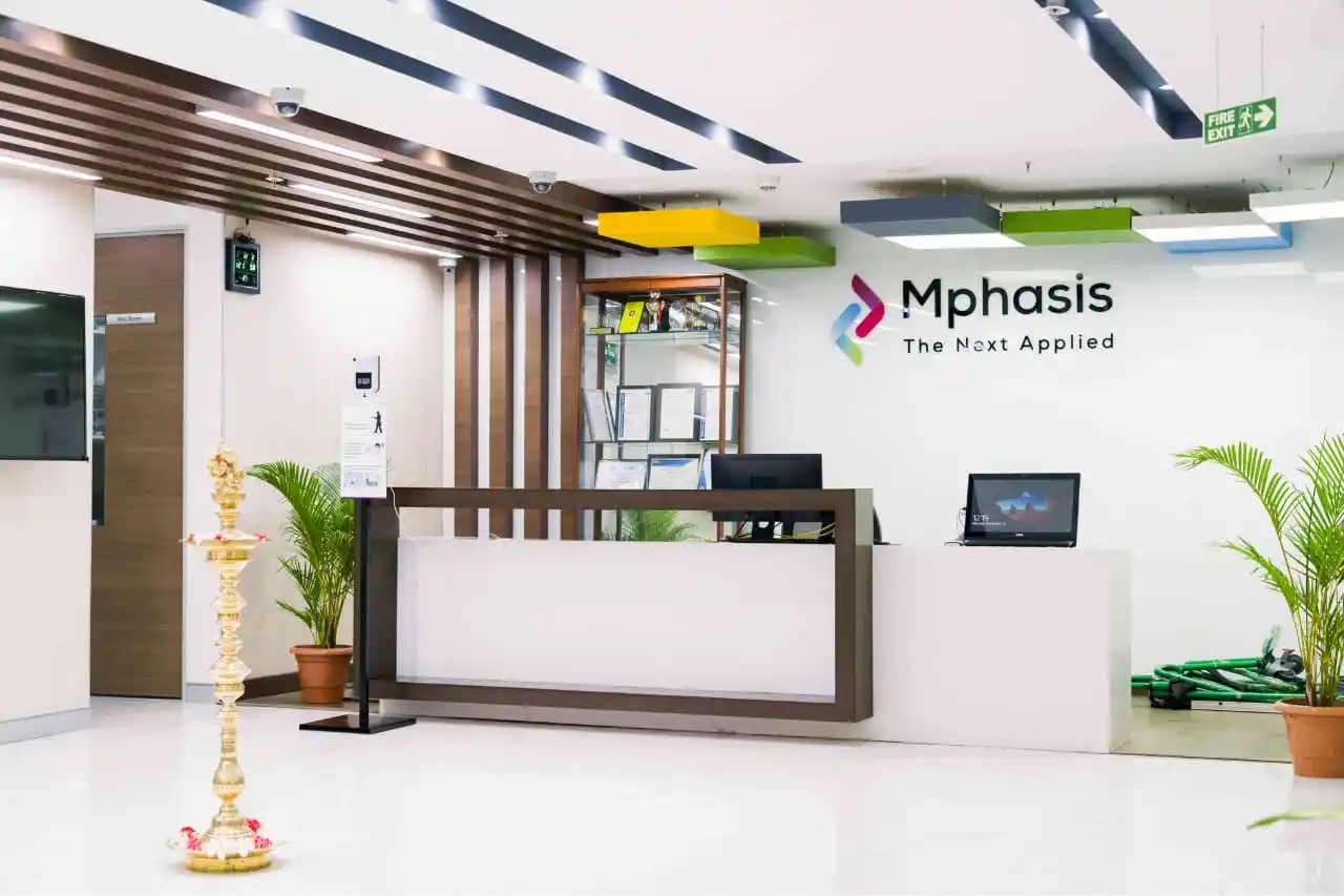 Image from Freshers Jobs Updates: *Company Name:* Mphasis *Profile:* Trainee Technician Processing Offi...