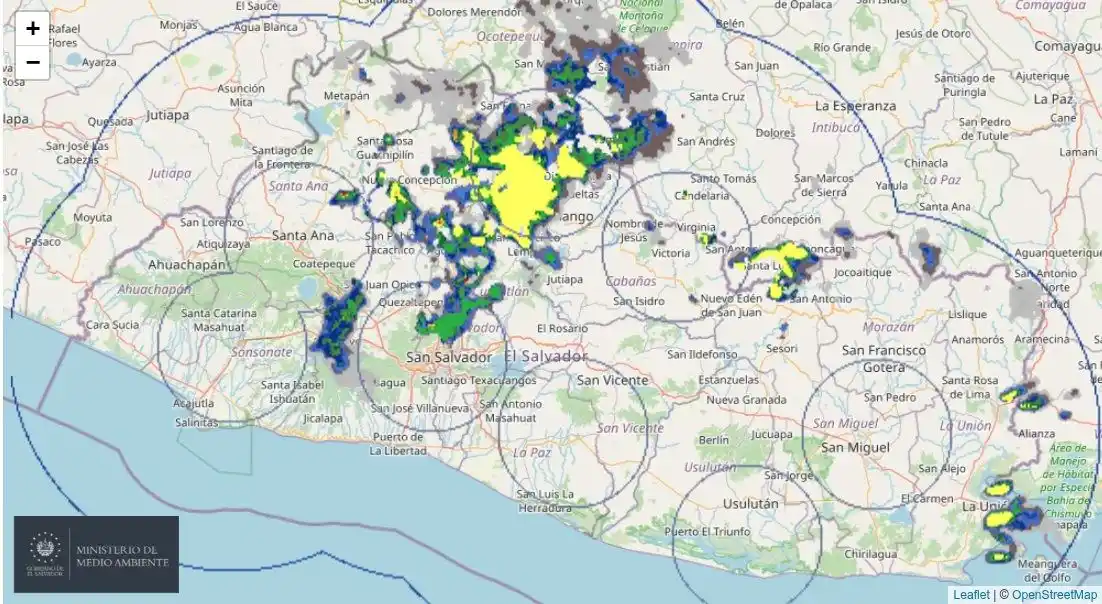 Image from Ministerio de Medio Ambiente El Salvador: Imagen de radar muestra lluvias de moderada intensidad sobre Chalatena...