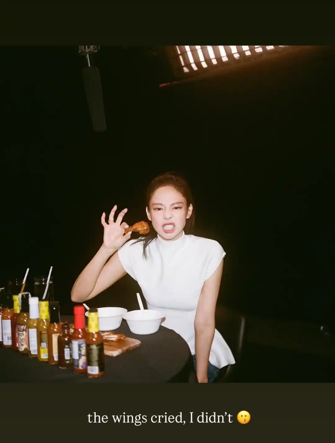 Image from 𝗕𝗟𝗔𝗖𝗞𝗣𝗜𝗡𝗞  ❘  블랙핑크 ✅: ㅤׄ  ᮬ᷼︵᷼⏜᳟︵ᮬ  ݂  𝅄 🎀 𝅄  ݂  ︵ᮬ⏜᷼︵᷼   𑂳     *—「 📸 」JENNIE en sus hi...