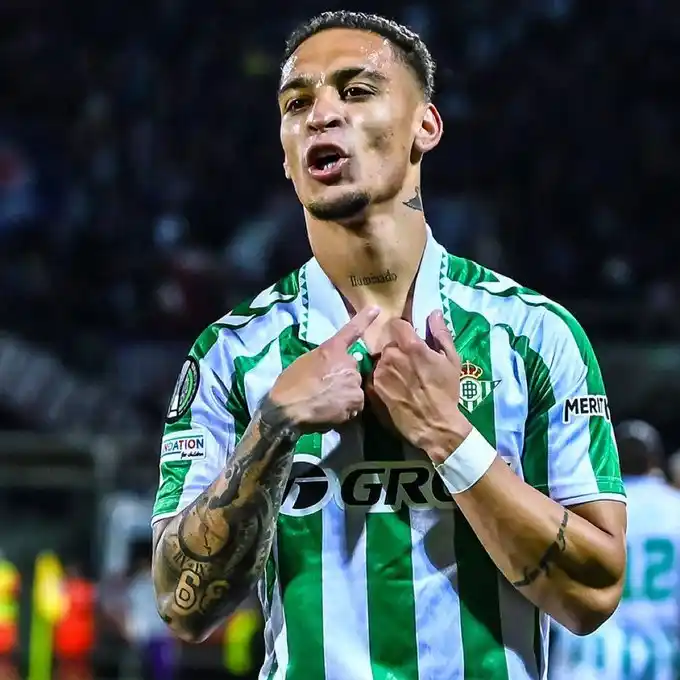 Image from PREMIER LEAGUE LIVE MATCHES & NEWS⚽: 🚨 JUST IN: Real Betis have been in direct club-to-club contact with M...