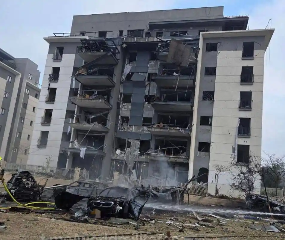 Image from NOTICIAS PROFÉTICAS : La Municipalidad de Beer Sheva informa que se trató de un impacto dire...