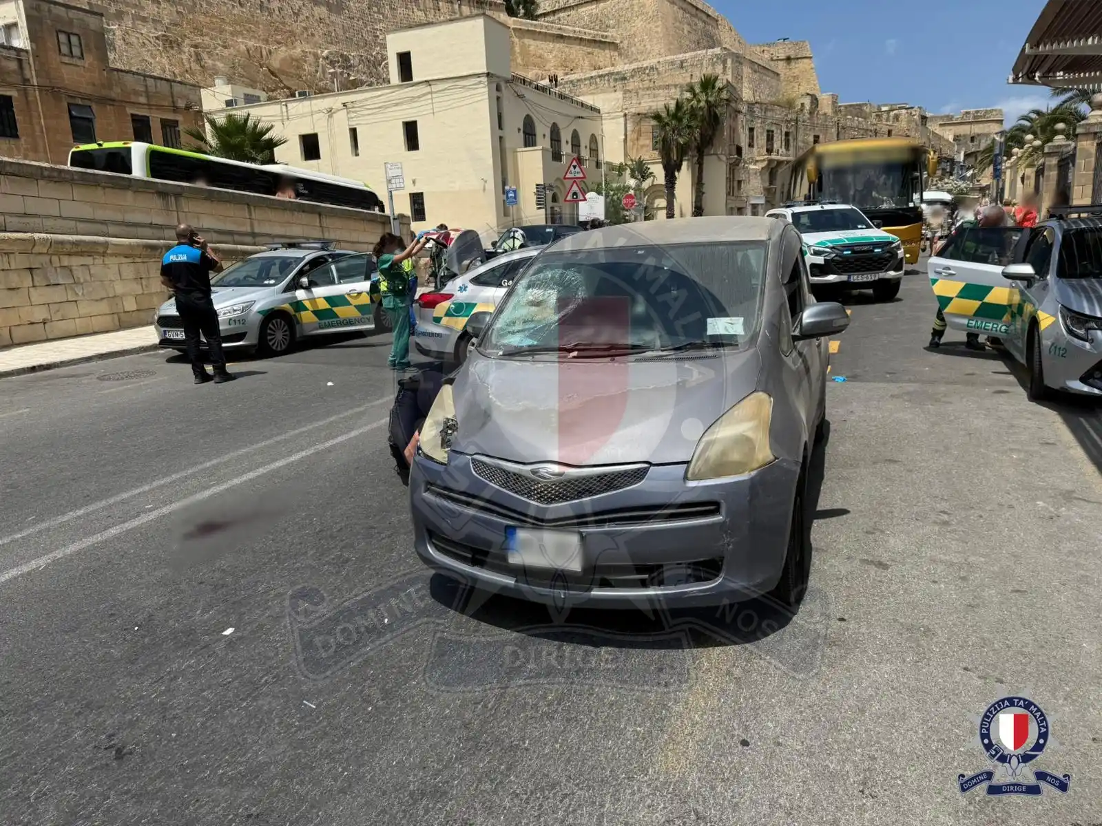 Image from Newsbook Malta: *Mara fil-periklu tal-mewt wara li ttajret minn karozza fil-Furjana* ...