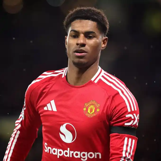 Image from PREMIER LEAGUE LIVE MATCHES & NEWS⚽: 🚨 Marcus Rashford has not lost hope of moving to Barcelona and is awa...