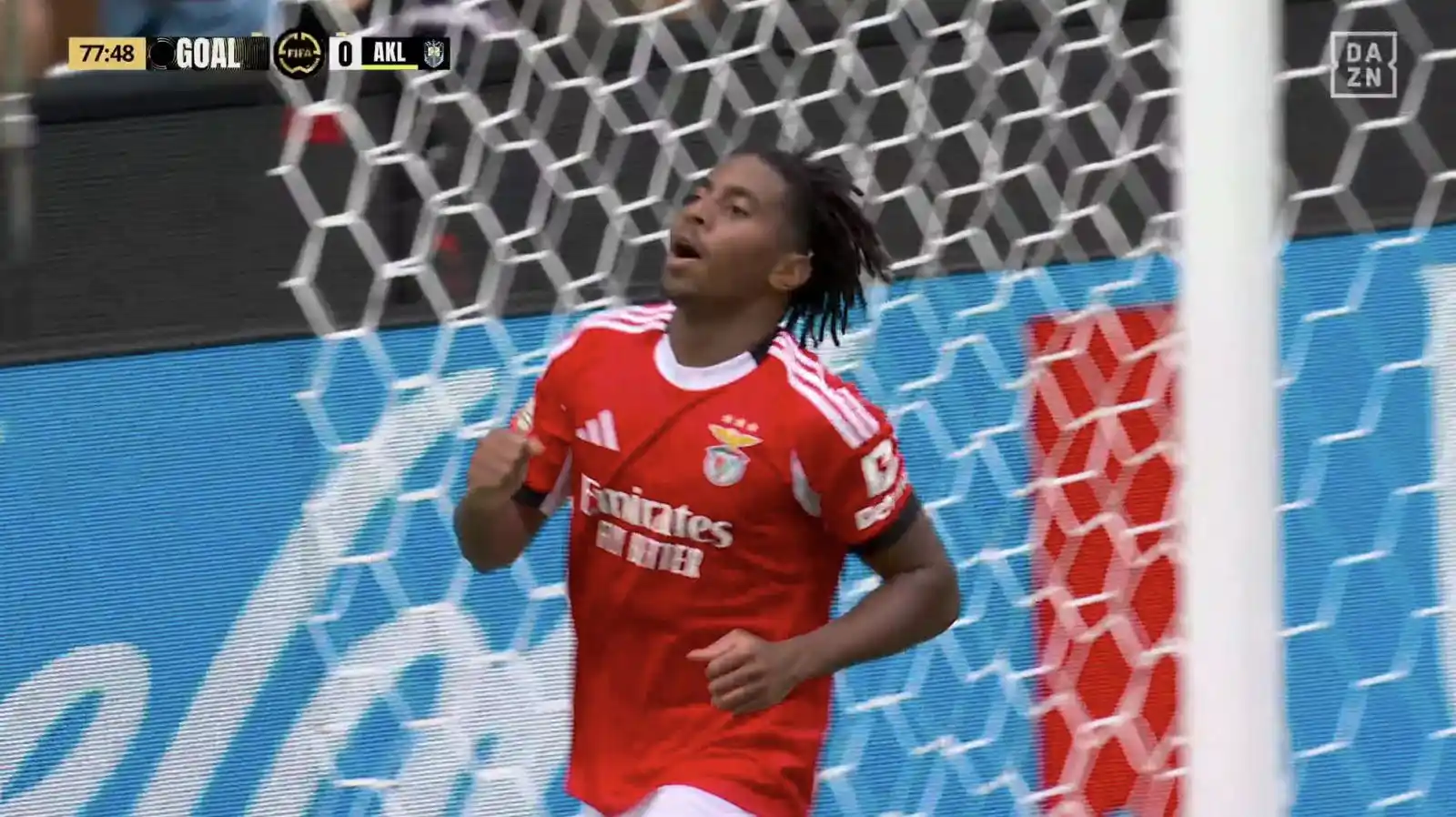 Image from VIKYTECH MEDIA: Meanwhile.... Benfica is leading Auckland by 5 goals to nil...