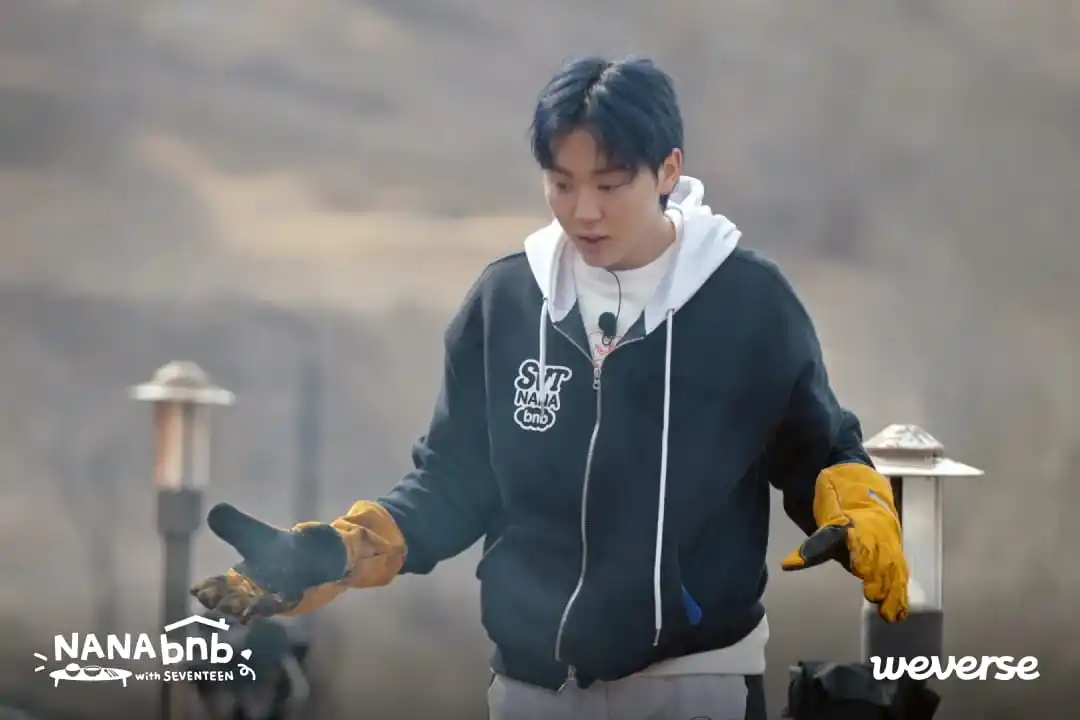 Image from ⚡SEVENTEEN _WORLD⚡: NANA bnb with SEVENTEEN | Official Photo - EP4 (Weverse EP6)  https://...