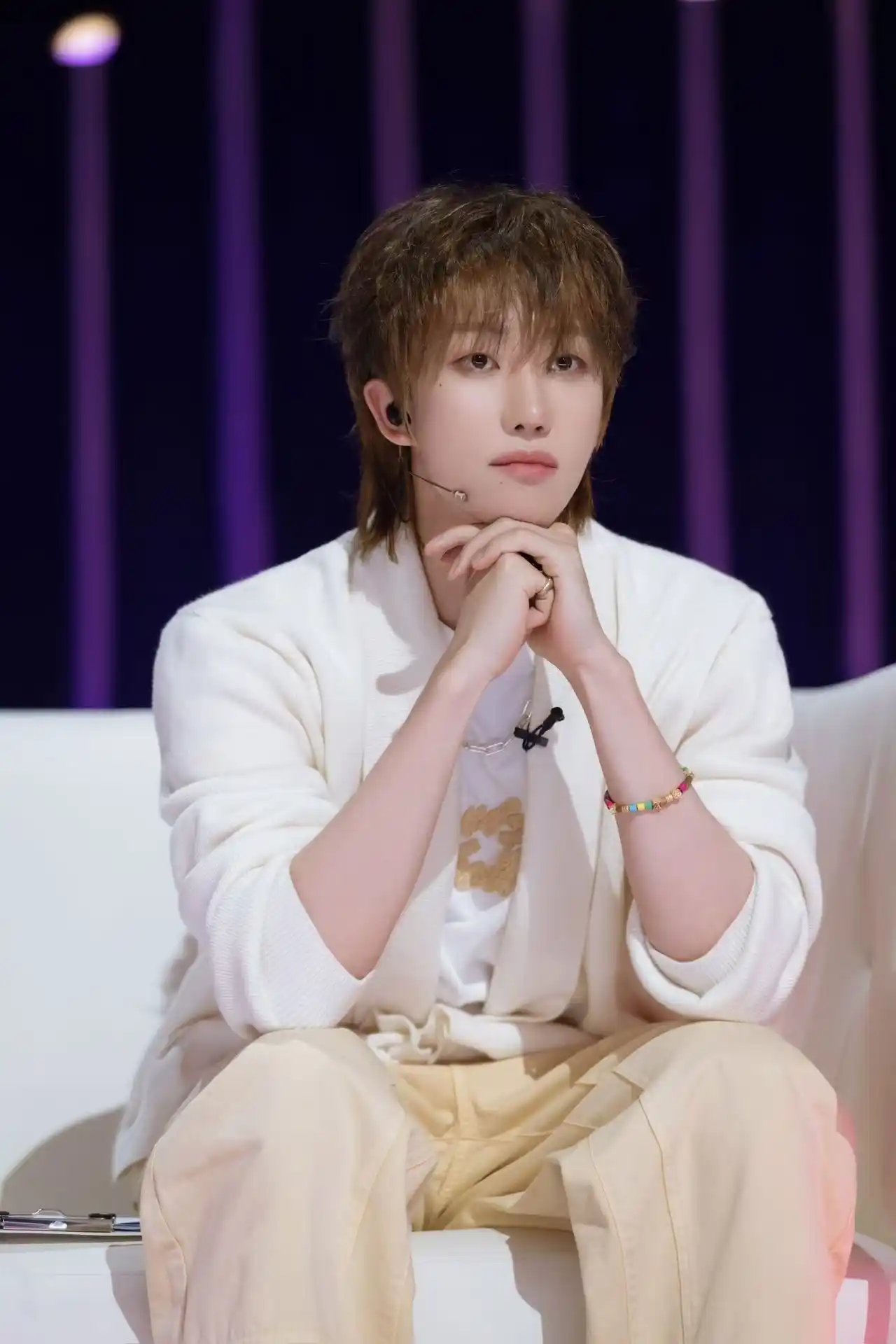 Image from ⚡SEVENTEEN _WORLD⚡: [WEIBO] 250621 THE8  🐸: 💭🎧just listen like this  https://m.weibo.cn...