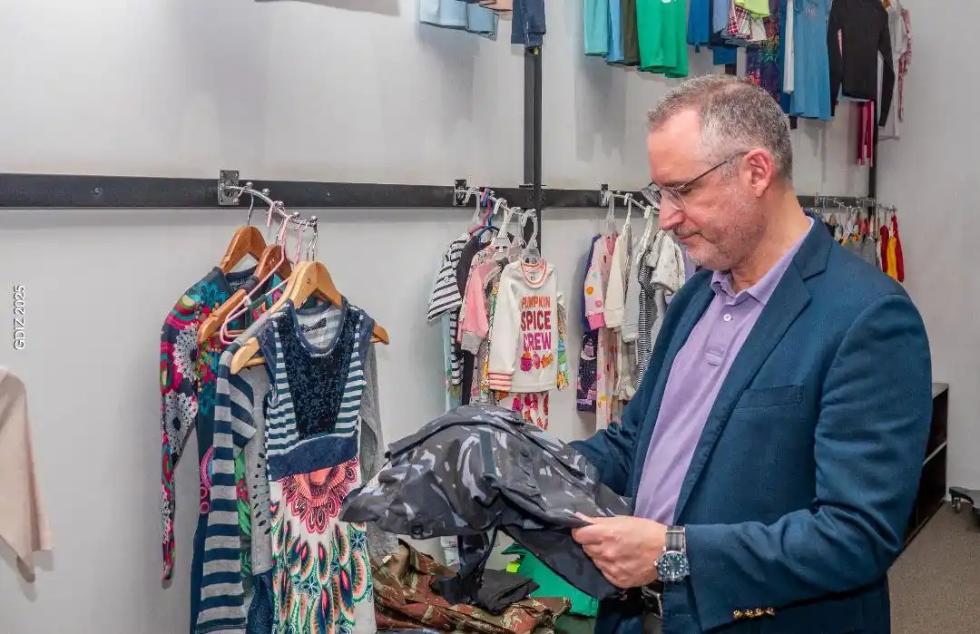 Image from CADRECO: À Glo-Djigbé, le diplomate Will Stevens découvre l’ambition industriel...