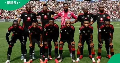 Image from Briefly News Sports: *Farouk Khan: Former Kaizer Chiefs Coach Blasts Amakhosi for Signing T...