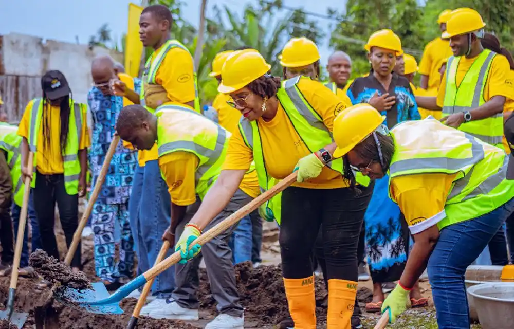 Image from CADRECO: Y’ello Care 2025 : MTN Bénin électrifie, connecte et transforme Avléké...