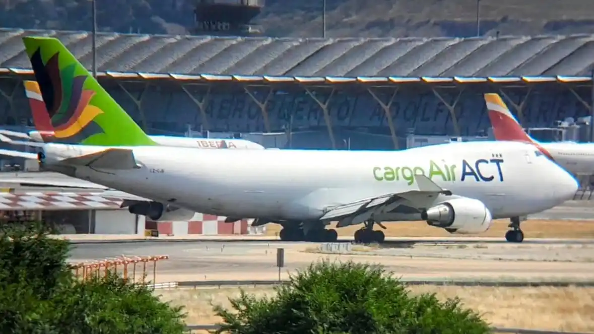 Image from Aereoshow/Aereonoticias: B747 de Air ACT Cargo ( LZ-CJB ) en Madrid Barajas ( MAD ) con destino...