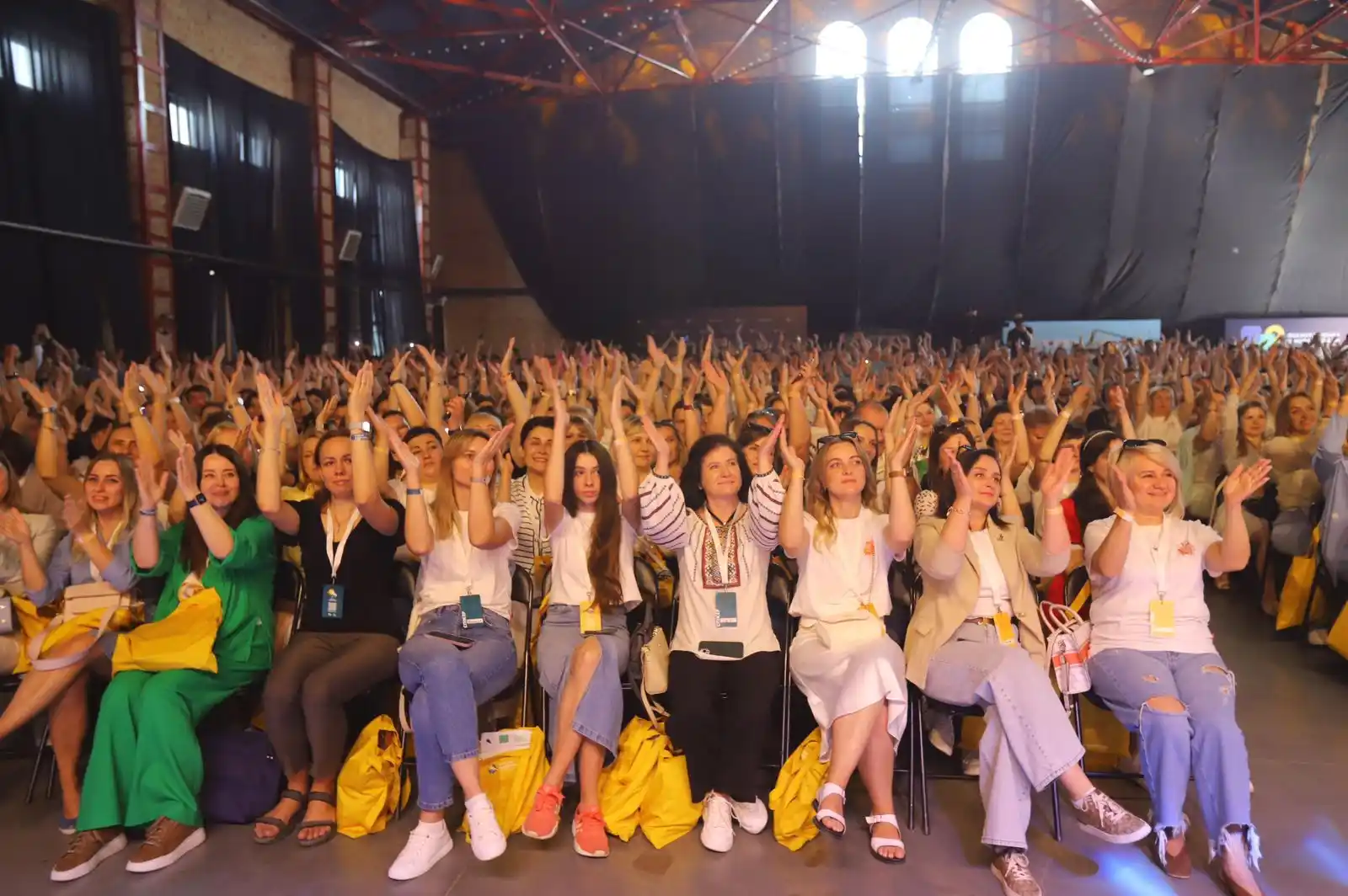 Image from Львівська ОВА: Сьогодні Львівщина приймає понад 2000 освітян на фестивалі «Вчителі ма...