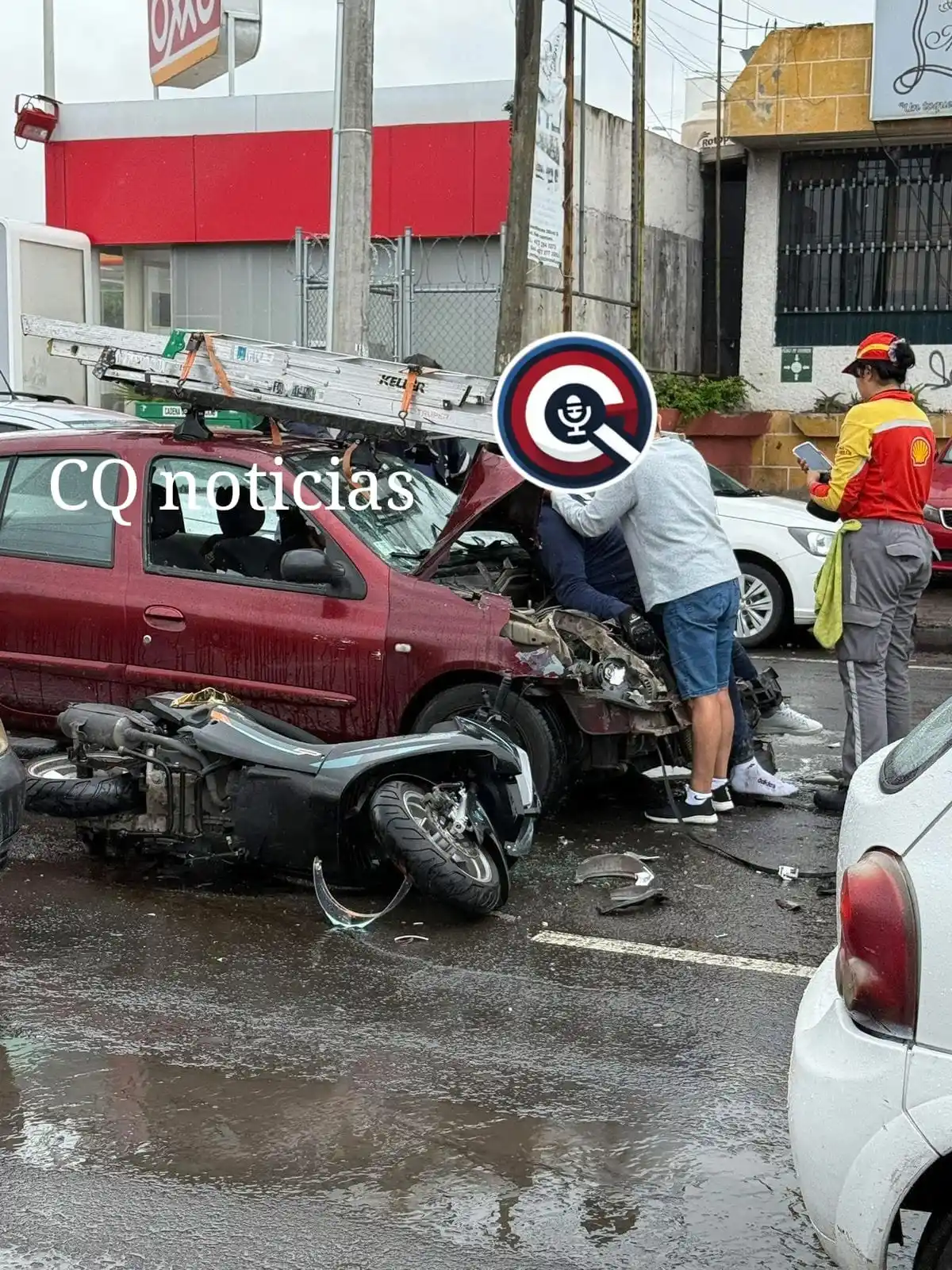 Image from CQ NOTICIAS 📝 (Sin Censura): ⚠️🏍️💥🚗💥🚙Accidente fatal en San Juan del Río Esta tarde se registr...