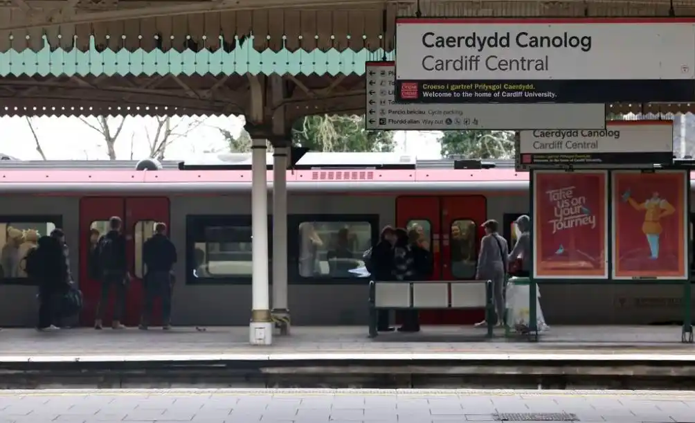 Image from WalesOnline: 🚨BREAKING: Hot weather shuts railway lines in Cardiff causing cancell...