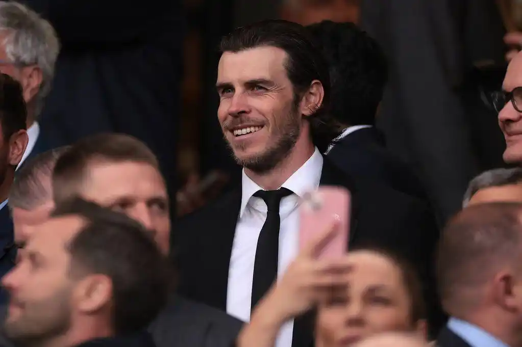 Image from WalesOnline: 🚨Gareth Bale in stunning bid to buy Cardiff City Full story: ➡ https...