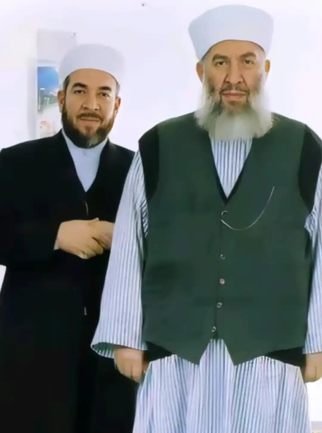 Image from Ricalül Gayb: ~ İnsanın şükrü artıyor.. Ne güzel hepimizin telefonunda Sultan hz ni...