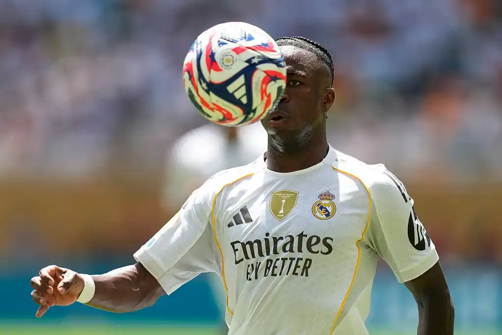 Image from ge.globo | é esporte sempre: *Jornal detona atuação de Vini Jr. em empate do Real: _"Vinicius conti...