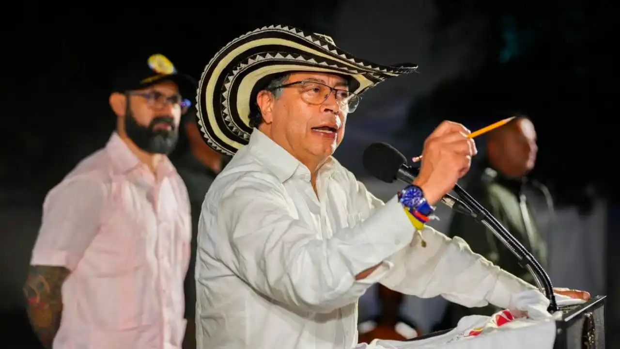 Image from Hora 13 Noticias: *¡Y en la Alpujarra! Petro viene a Medellín este 21 de junio y pide co...