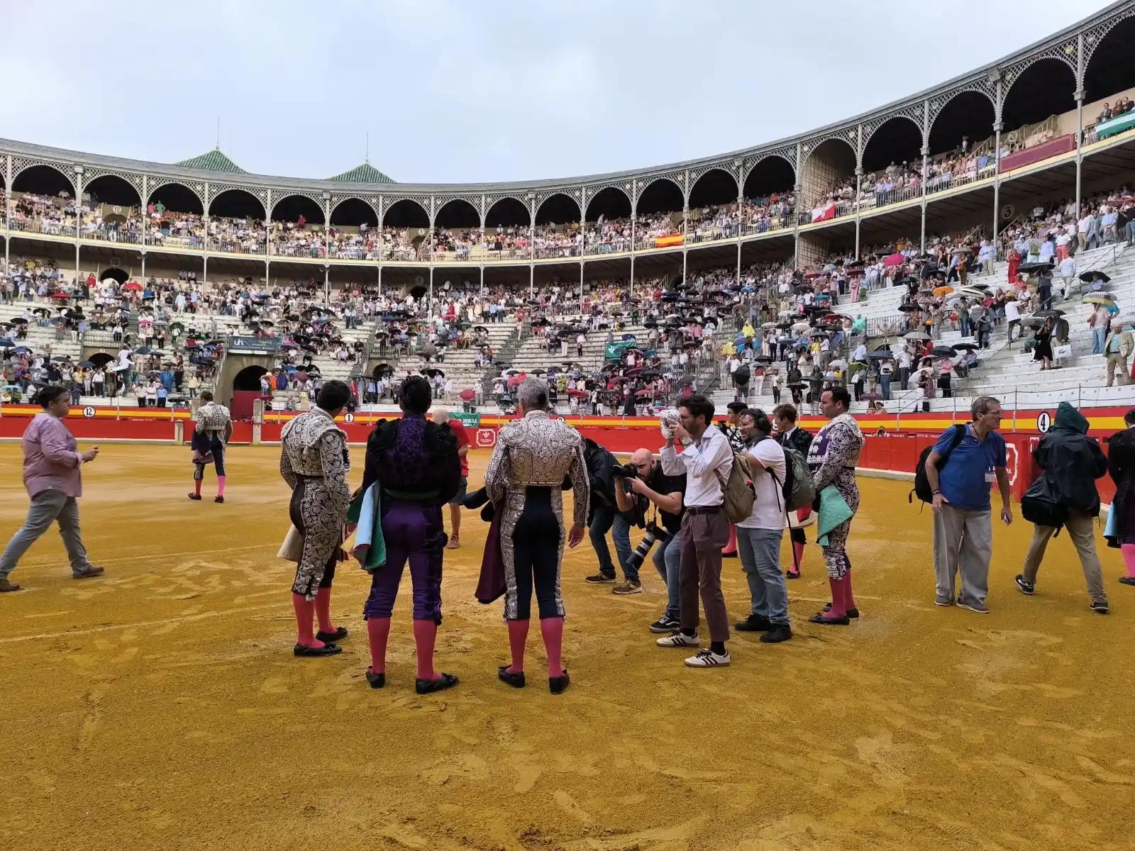 Image from Aplausos: FERIA DEL CORPUS I La segunda del Corpus de Granada, en el aire por ll...