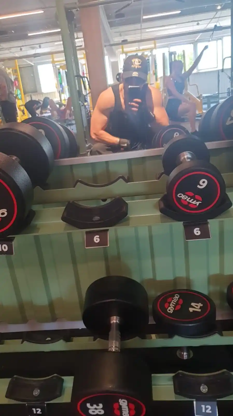 Image from SYou: Trotz paulberger villa darf gym nicht fehlen 😊 freunde neues crew fot...
