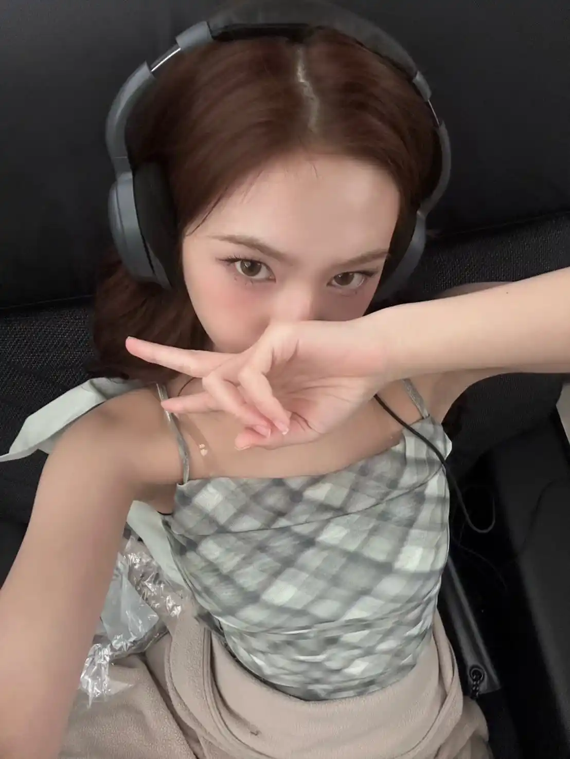 Image from BABYMONS7ER.PEDIA UPDATE ᱬ: [250621] CHIQUITA Weverse Update  thank you malaysia love you malaysia...
