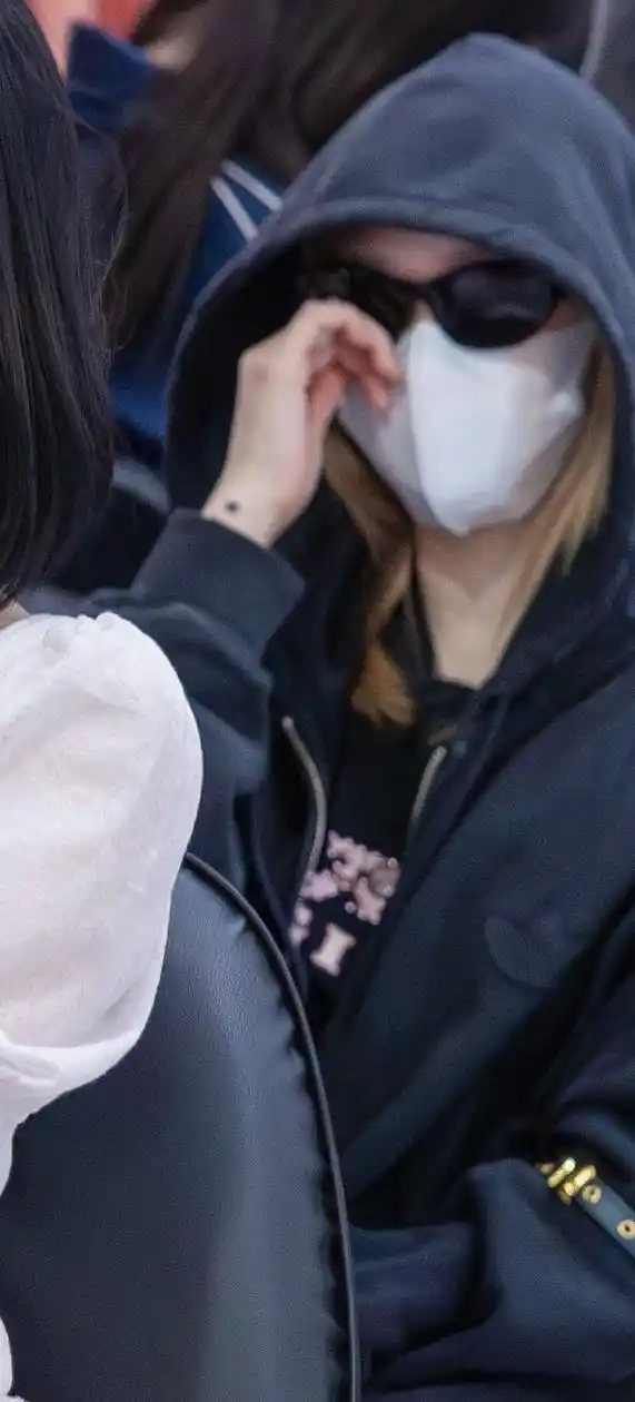 Image from BABYMONS7ER.PEDIA UPDATE ᱬ: {250621} °PHARITA at KUL Airport Today°  ✨ 𝘽𝘼𝘽𝙔𝙈𝙊𝙉𝙎𝟳𝙀𝙍.𝙋𝙀...