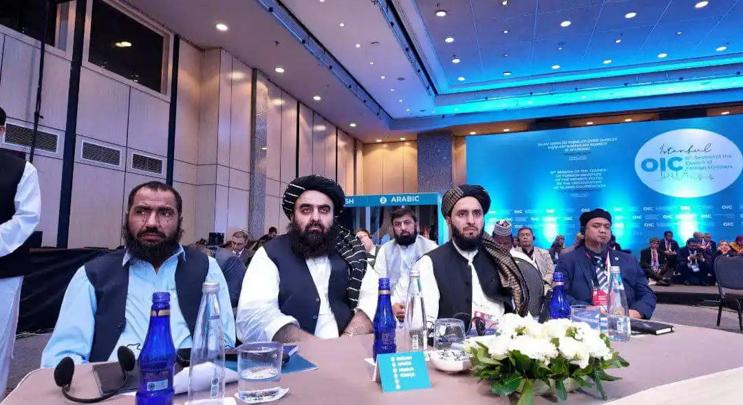 Image from SAFIR TV | تلویزیون سفیر: *متقی در نشست وزیران خارجه سازمان همکاری اسلامی شرکت کرد*   مولوی امیر...