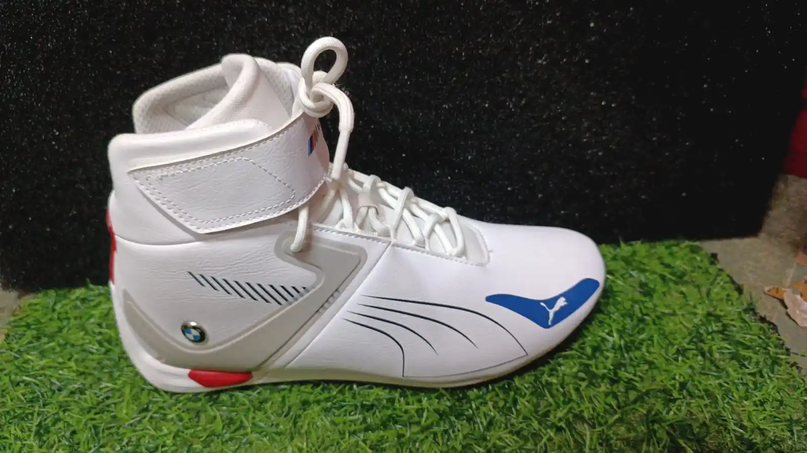 Image from Aaimz Enterprises: Puma BMW Motorsport Size UK : 8 Mrp : 9,999 Offer Price : 3,099 For...