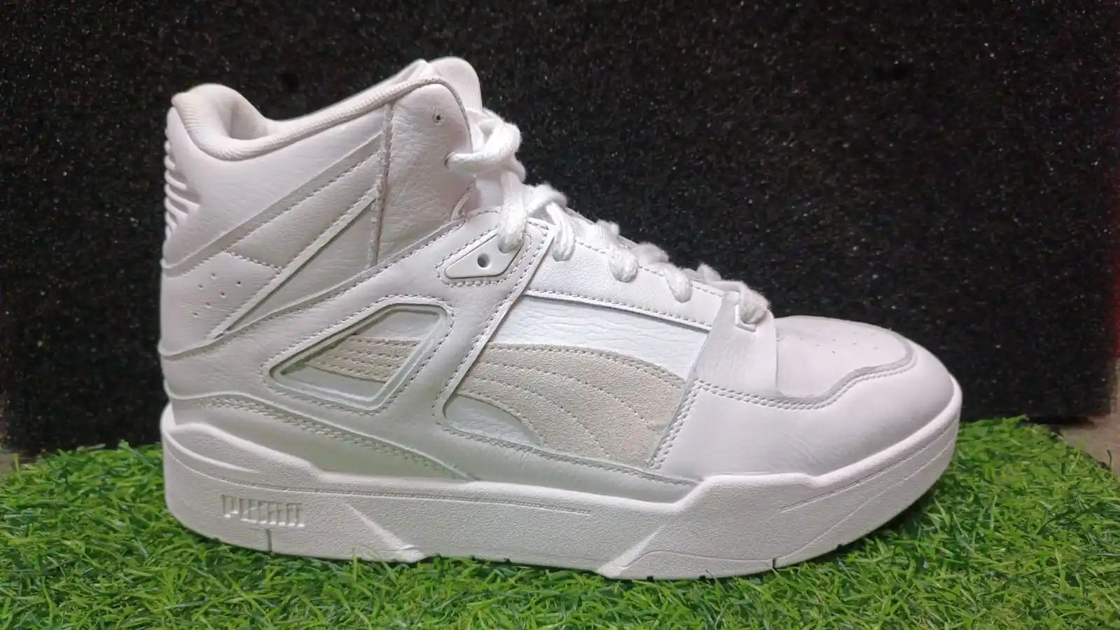 Image from Aaimz Enterprises: Puma Slipstream INVDR Mid lth Sneakers Size UK : 10 Mrp : 9,999 Offe...